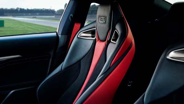 Наследие Lexus RC