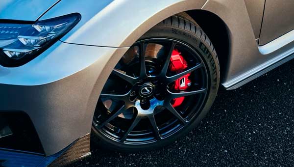 История модели Lexus RC