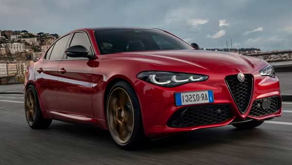 Alfa Romeo представляет специальные версии моделей 2025 года