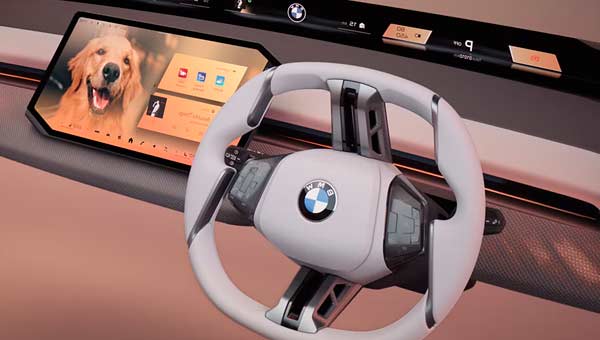 BMW Panoramic iDrive Display