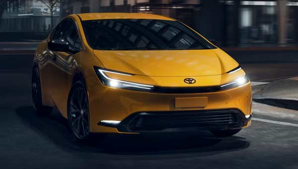 2025 Toyota Prius: новая цена и что предлагает обновленная модель